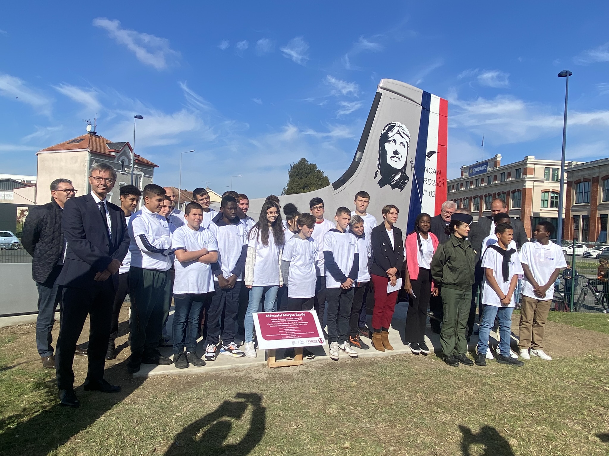 Inauguration du memorial Maryse Bastié  Académie de Reims