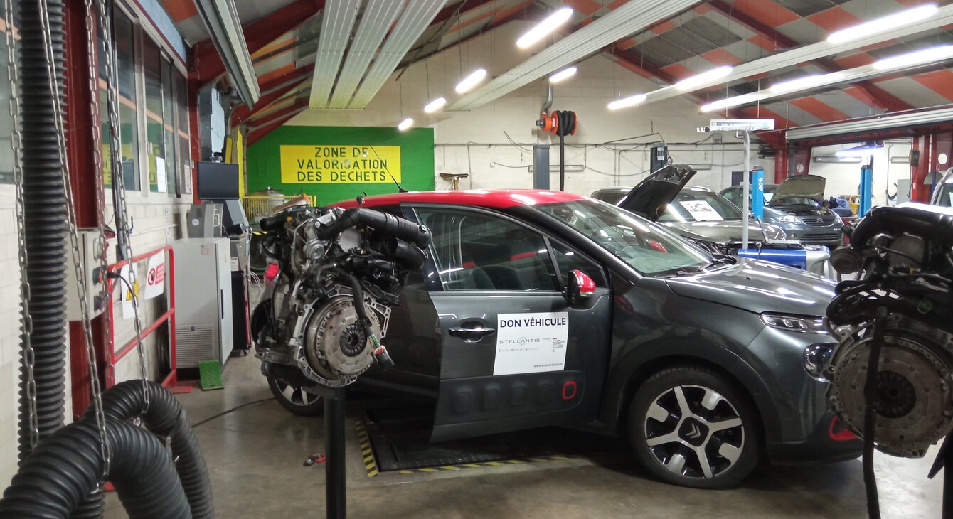 Semaine Lycées Professionnels - atelier maintenance des véhicules