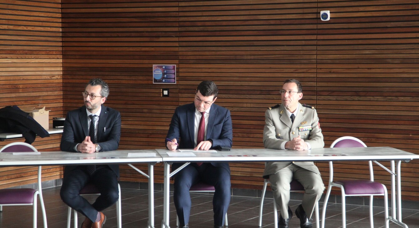 signature_convention_classe_défense1