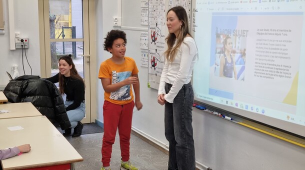 Un athlète s’invite dans ma classe : la grimpeuse Saula Lerondel à l’école Fernand Ganne