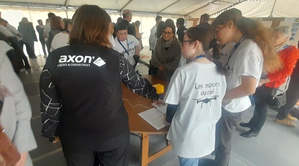 axoncable3